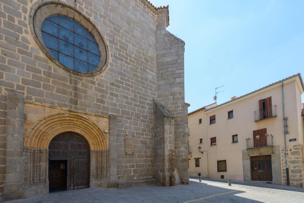 Apt - Plaza Mayor Of Avila - 1 Min Alcazar מראה חיצוני תמונה