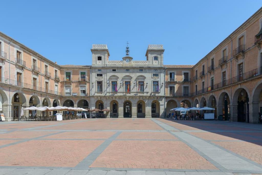 Apt - Plaza Mayor Of Avila - 1 Min Alcazar מראה חיצוני תמונה